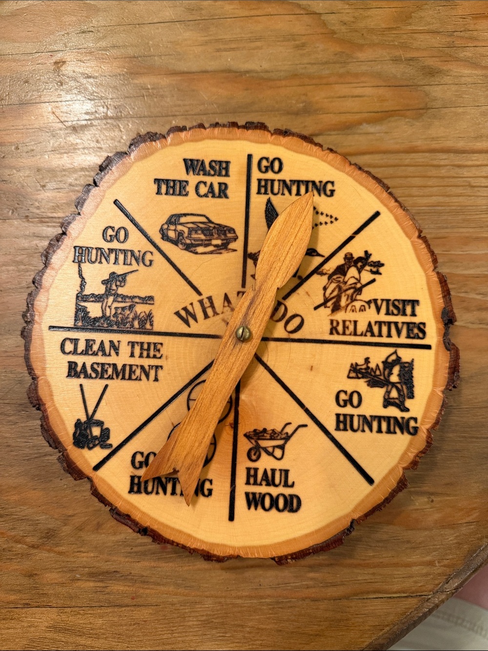 Rustic HUNTING Wood 'What To Do' Spinner Wall Decor - Natural Brown mint cond.
